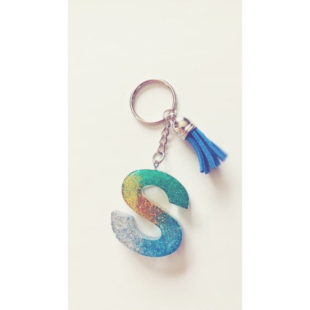 Monogram Resin Personalized letter S keychain